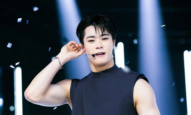 Moon Bin