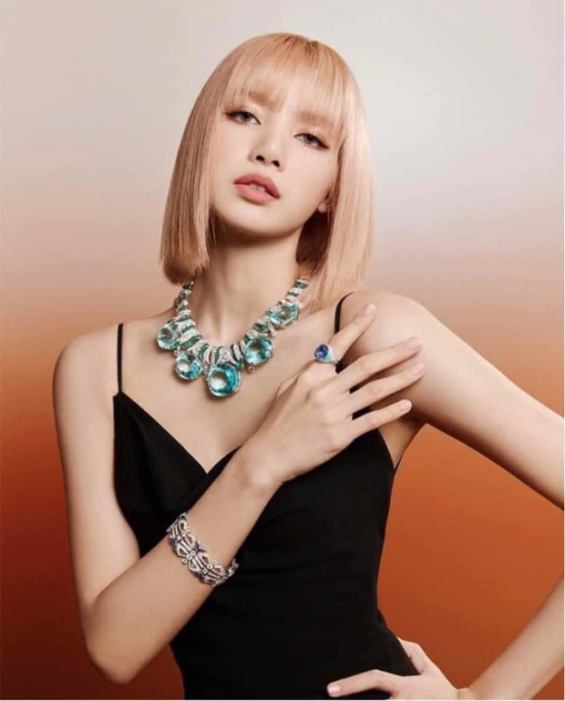 lisa blackpink