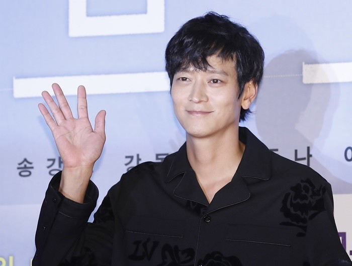 Kang-Dong-won