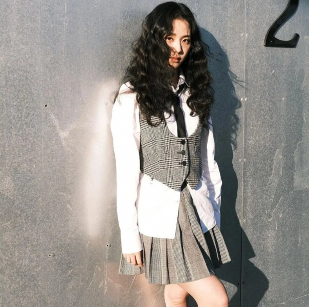 black pink jisoo