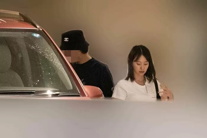 Mariya Nagao with male