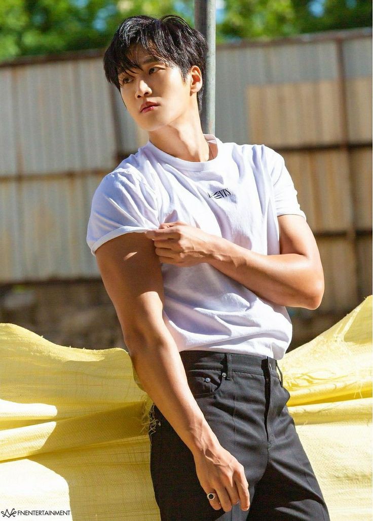 jung hae in 