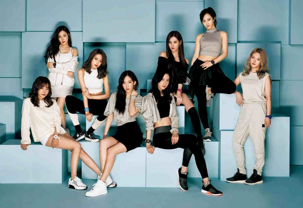 SNSD (Girls' Generation)