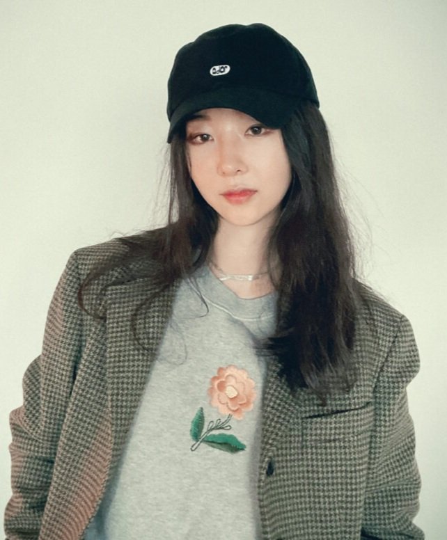 min hee jin