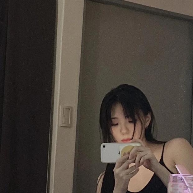 han so hee younger sister