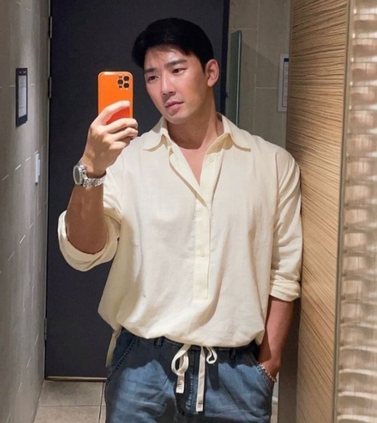 Young-soo