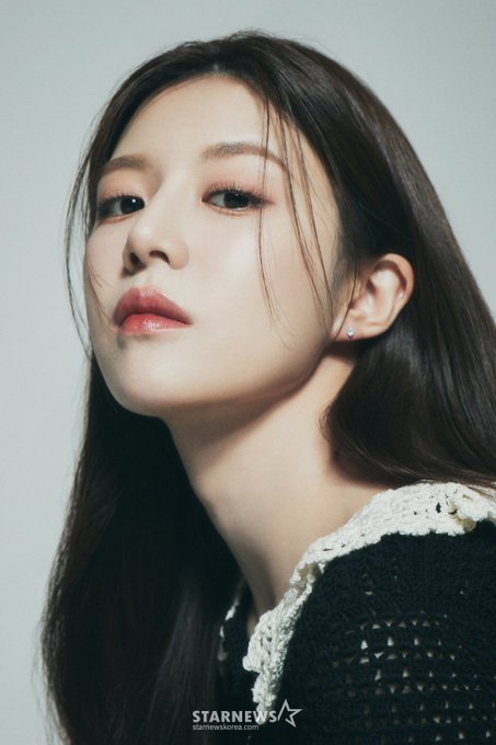 Go Yoon-jung 
