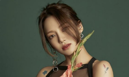hyoyeon thumbnail