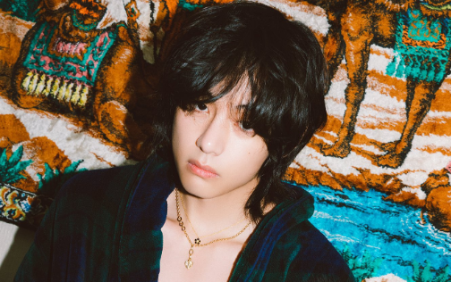 bts v thumbnail