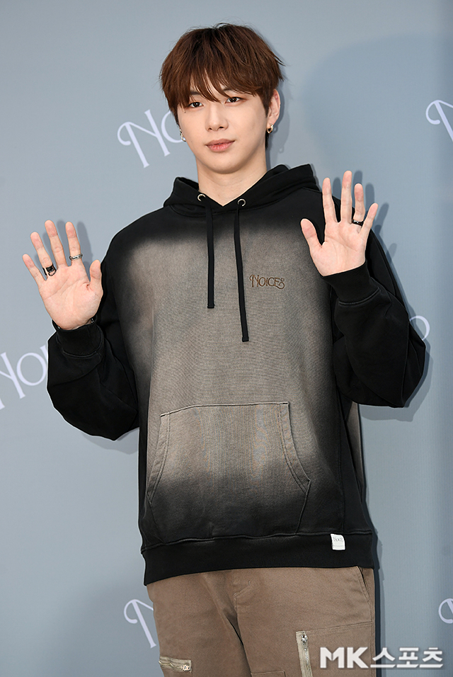 Kang Daniel with his puppy-like charm