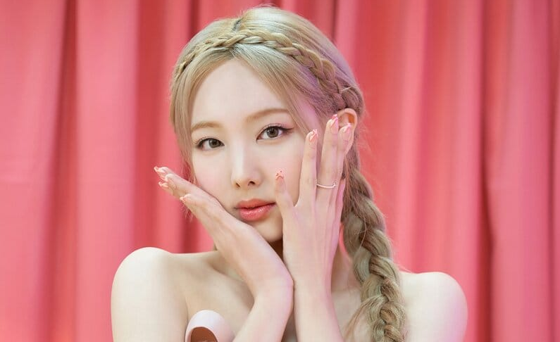 nayeon twice thumbnail