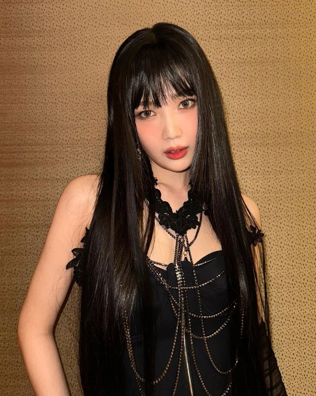 joy red velvet