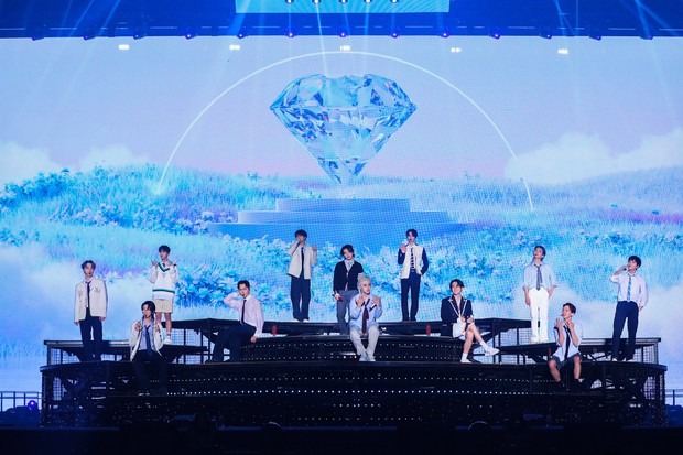 Seventeen concert