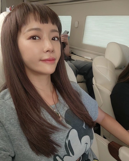 Hwang Jung Eum  