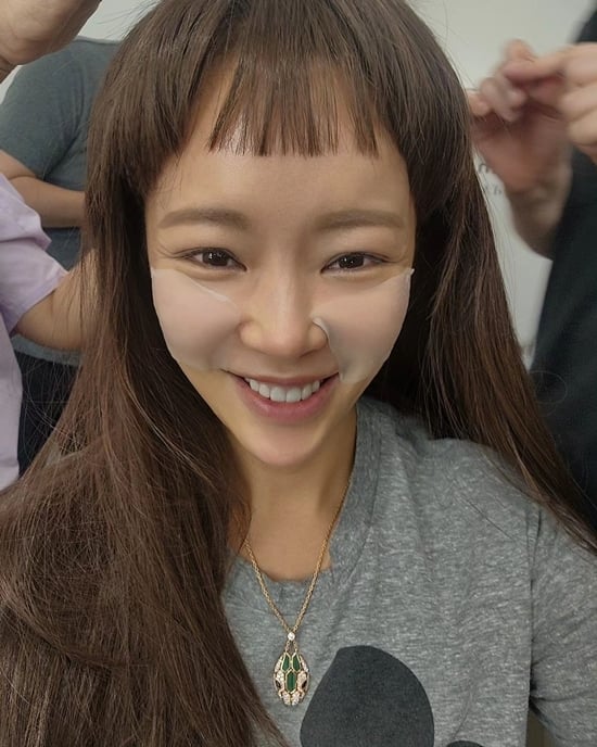 Hwang Jung Eum  