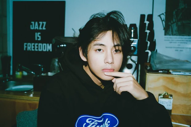 bts v solo 