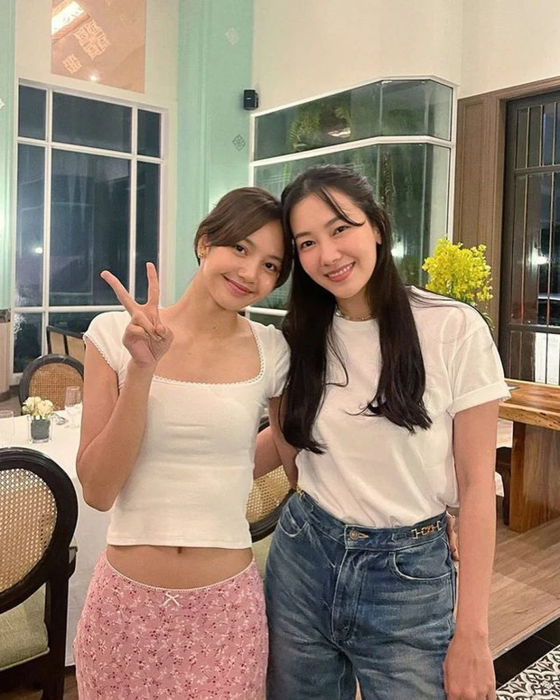 lisa blackpink Noon Woranuch