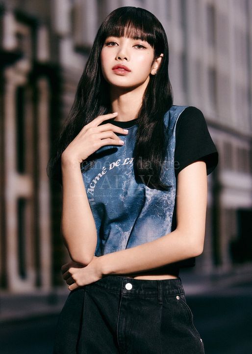 lisa blackpink