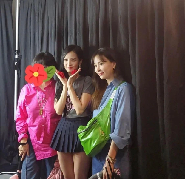 go so young - jisoo
