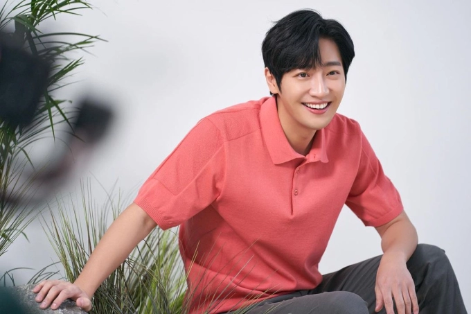 Lee Sang-yeob