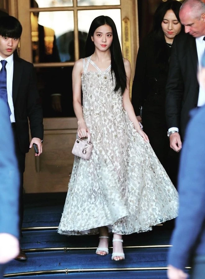 jisoo blackpink dior 