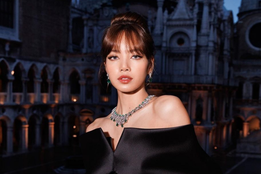 lisa blackpink