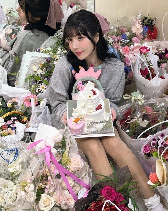 Kwon Eunbi Shines with Cutie-Sexy