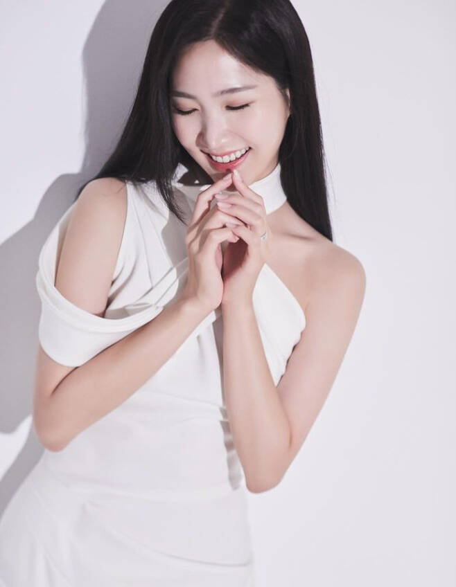 Apink’s Former Member Hong Yoo-kyung