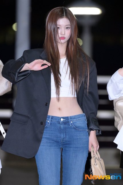 NMIXX’s Sullyoon body