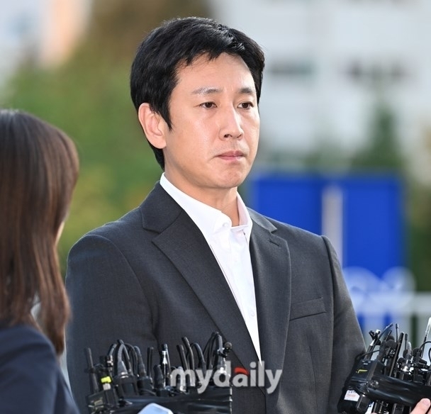lee sun kyun
