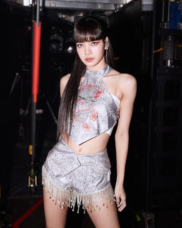 lisa blackpink