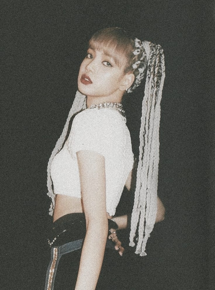 lisa blackpink