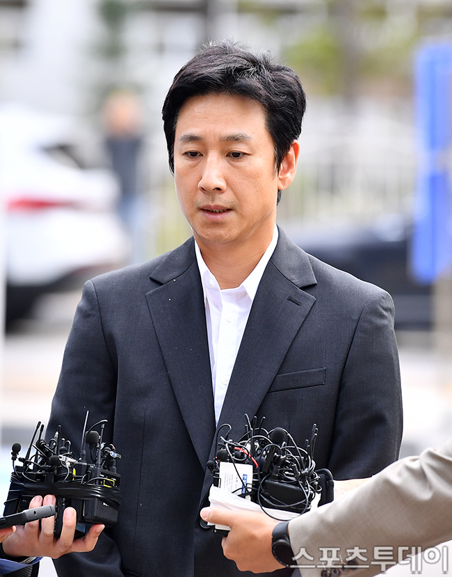 lee sun kyun