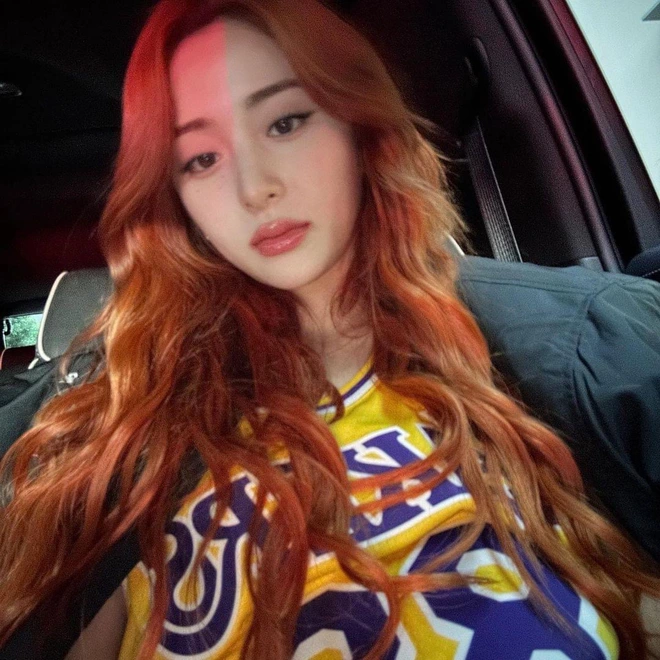 LE SSERAFIM huh yunjin