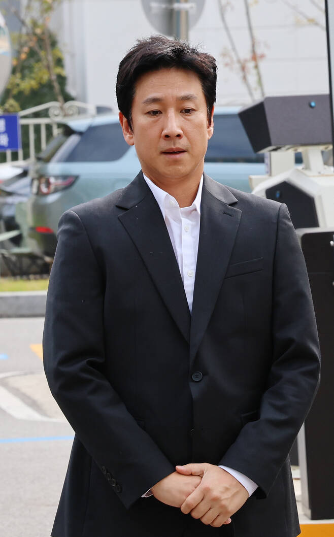 lee sun kyun
