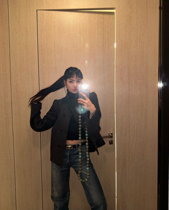 lisa blackpink