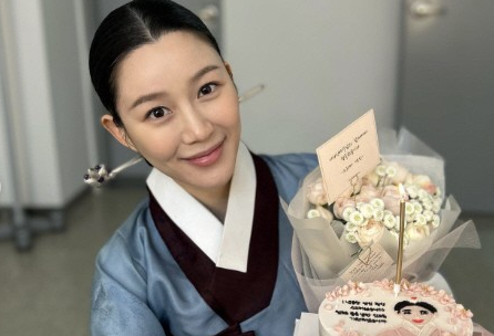 lee da-in thumbnail