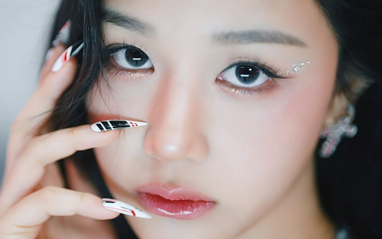 babymonster pharita thumbnail