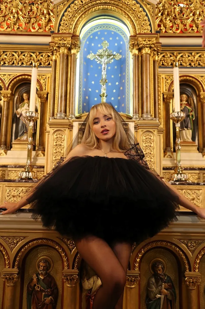 sabrina carpenter