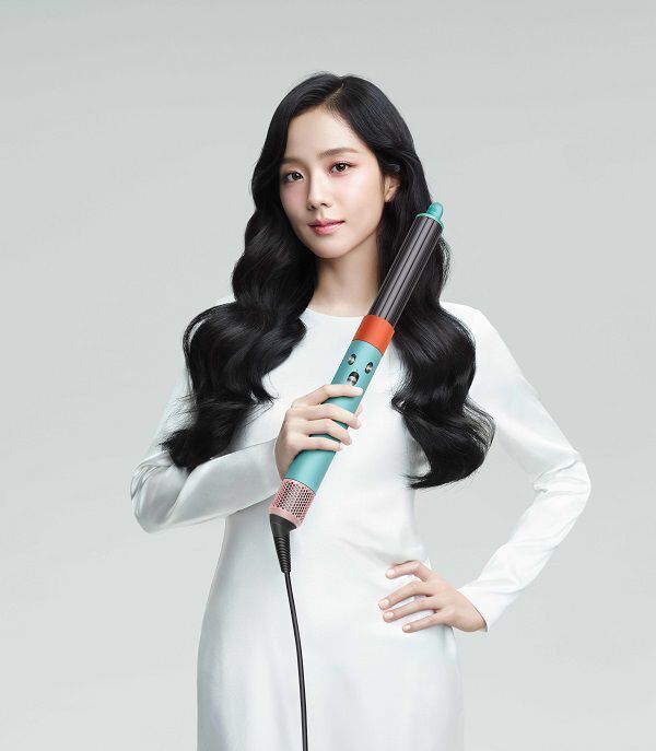 jisoo blackpink dyson