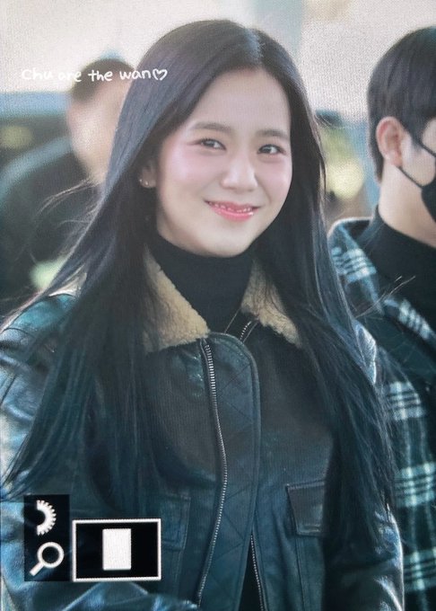 jisoo blackpink in airport