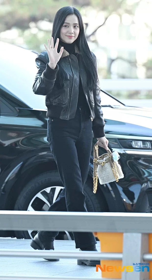 jisoo blackpink in airport