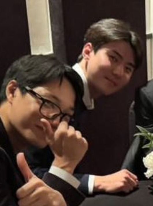 EXO Sehun Chen
