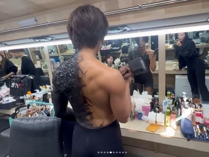 Lee Si-young