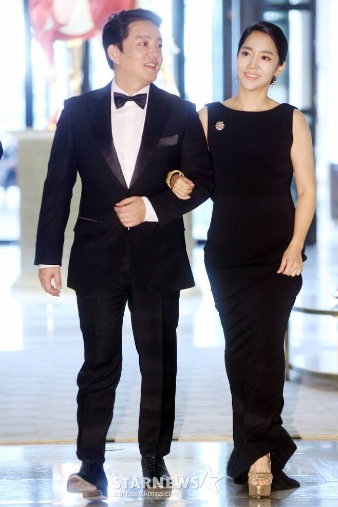 Lee Beom-soo Lee Yun-jin