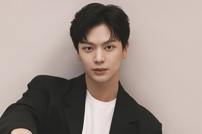 Yook Sungjae-thumbnail