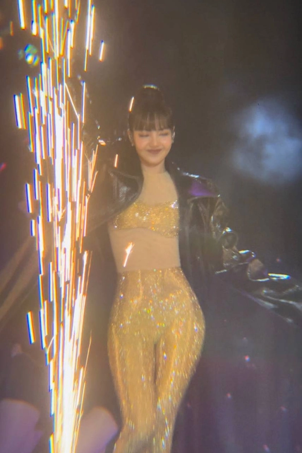 lisa blackpink