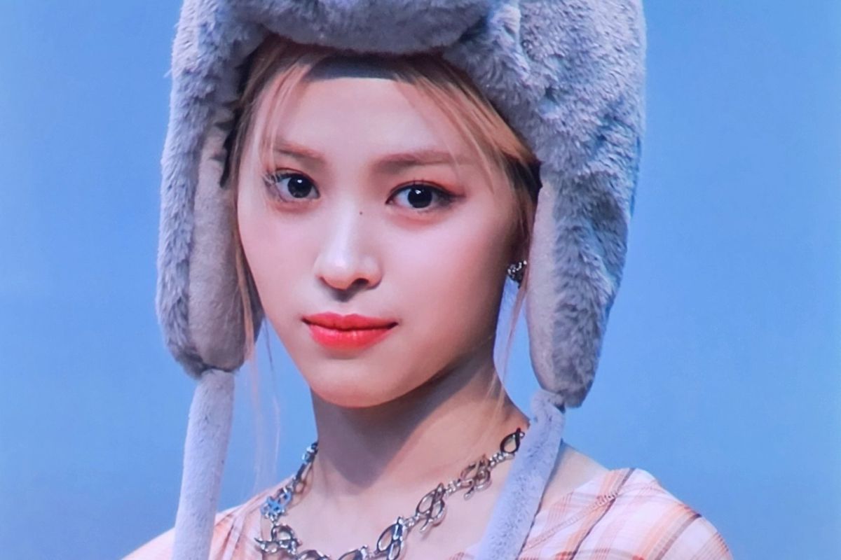 itzy ryujin thumbnail