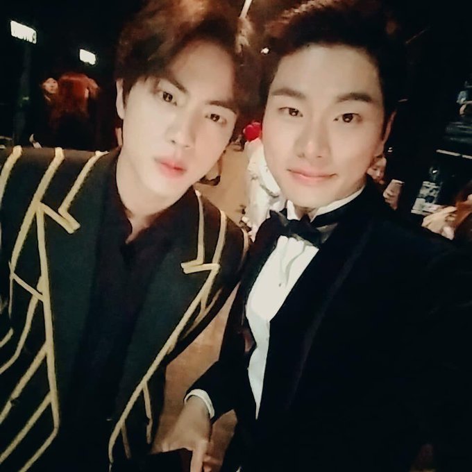 Lee Yi Kyung bts jin