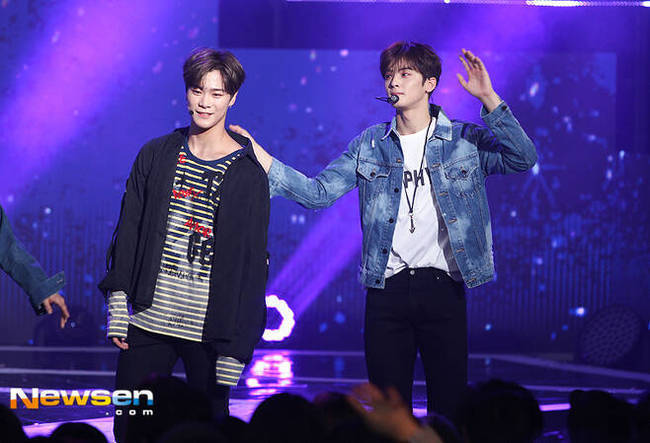 Cha Eunwoo moonbin